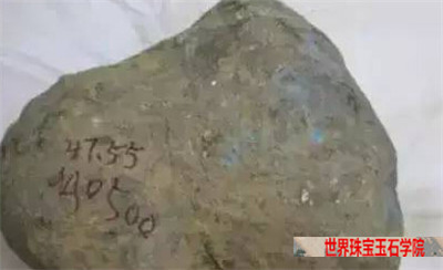 认清这10个翡翠赌石场口的特点才能有机会捡漏