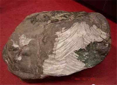 玩翡翠赌石的不知道这10种翡翠赌石作假手段怎么行