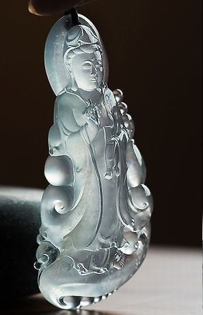 玩翡翠的小白进化成翡翠专家必经的4个阶段