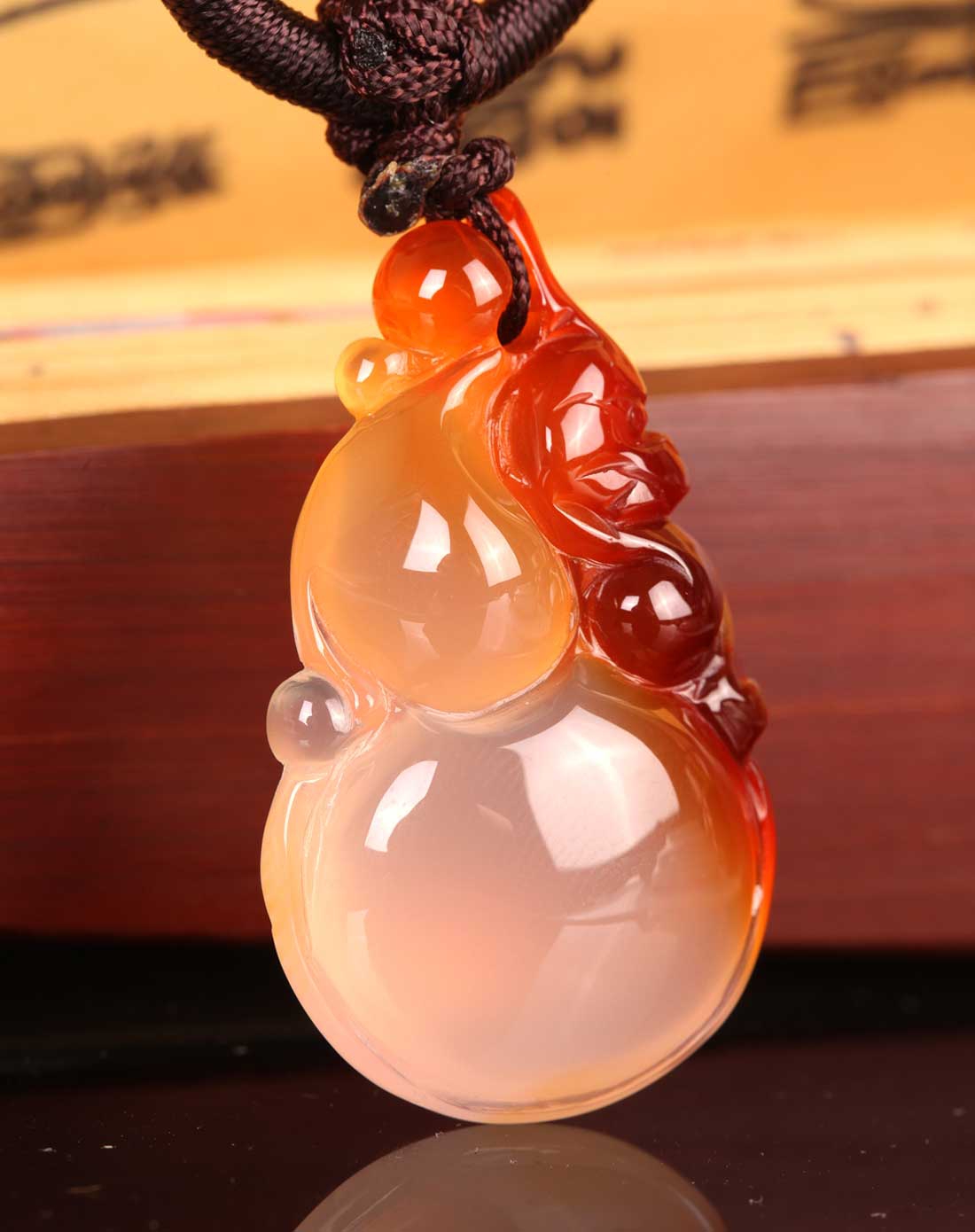 什么颜色的玉髓最值钱?玉髓和玉哪个值钱