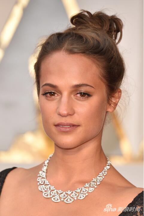 Alicia Vikander