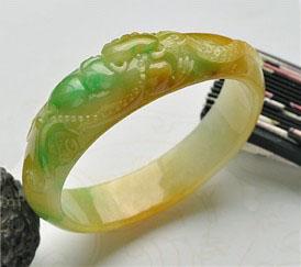 稀有品种:黄加绿翡翠