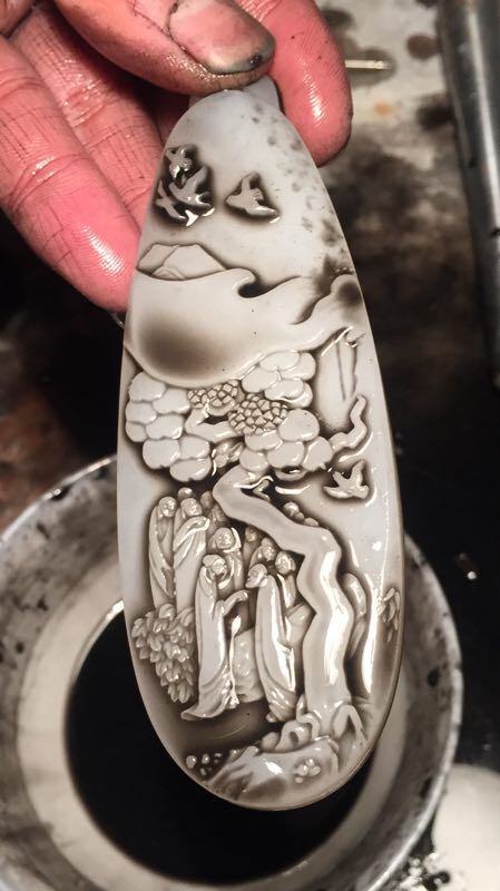 中国玉雕大师周卞入选世界珠宝玉石学院人物百科