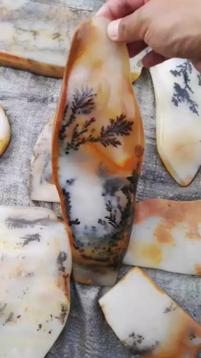 黄龙玉——美丽的玉石