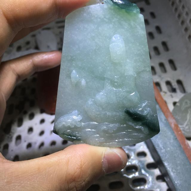 冰飘南红翡翠小品