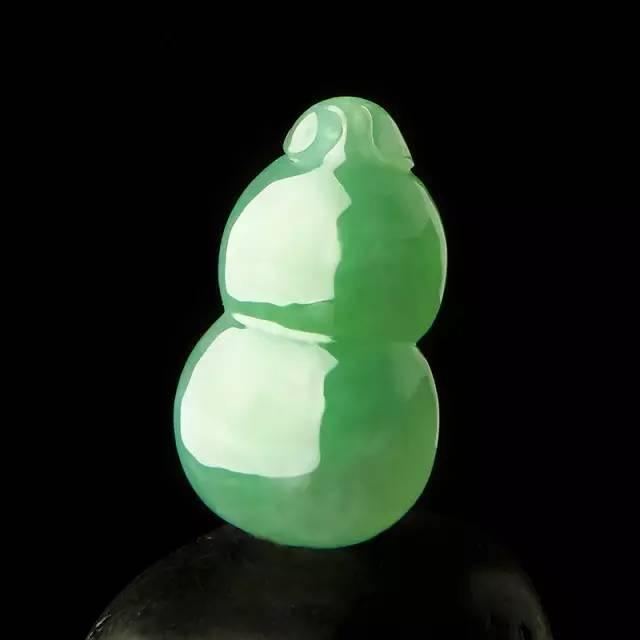 这样戴翡翠，不仅毁了翡翠还毁了你！