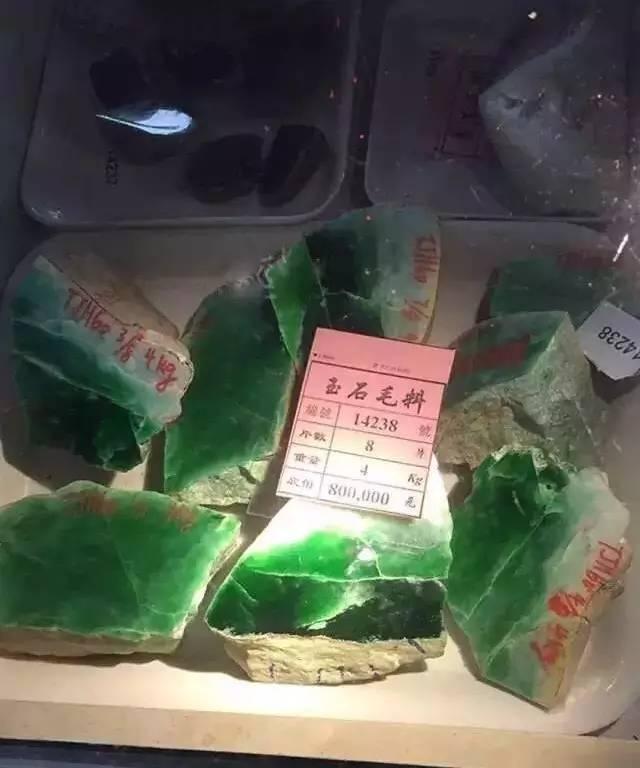 一个亿，贫富悬殊巨大的翡翠市场怎么走？