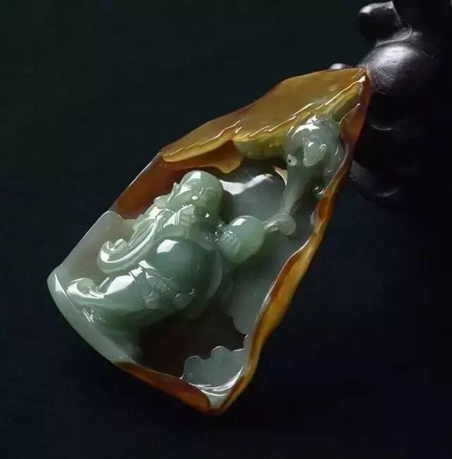 价值上万的翡翠玉雕，其雕刻有哪些特点呢？