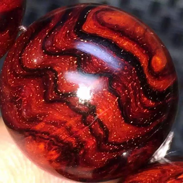宝石汇:容易让人误解的小叶紫檀黑筋黑线 容易让人误解的小叶紫檀黑筋黑线-玉器鉴定师培训核心内容