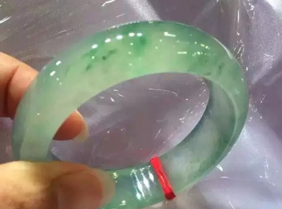 宝石汇:七种你认为翡翠的好,其实都是错的! 七种你认为翡翠的好,其实都是错的! -翡翠鉴定师培训核心内容