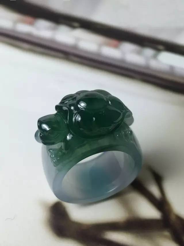 宝石汇:翡翠板子的由来与寓意! 翡翠板子的由来与寓意!-玉器鉴定师培训核心内容