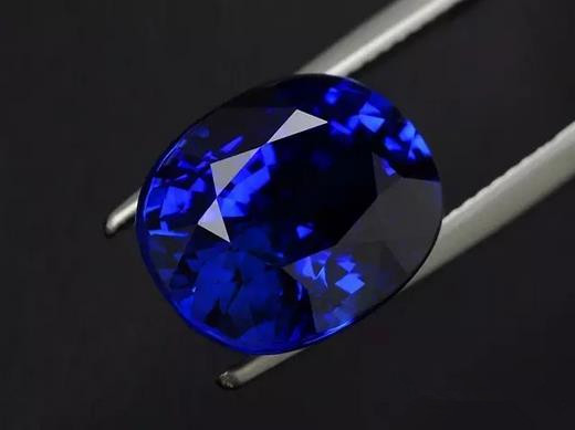“红蓝绿”宝石是如何分级的？看懂了就能省钱-玉器鉴定师培训核心内容