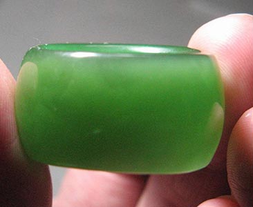 和田玉和加拿大碧玉是同一种玉石吗?-玉器鉴定师培训核心内容