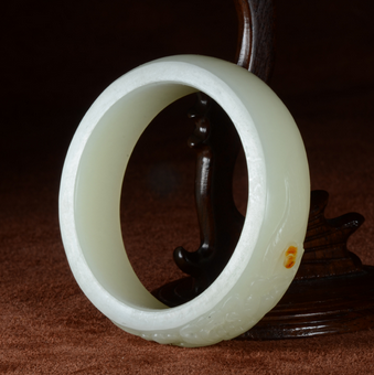 和田玉白玉牡丹花手镯 94克 内径59.2mm图片