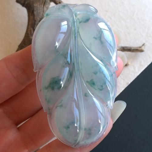 翡翠叶子，因为有你更加完美