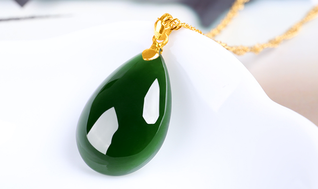 金镶玉的鉴赏 怎样选购心仪的金镶玉饰品？-玉器鉴定师培训核心内容