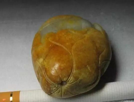 和田玉籽料中常见的几种瑕疵,你可知道?-玉器鉴定师培训核心内容