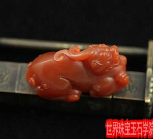 为什么南红玛瑙镯子多不大?南红玛瑙的投资风险-