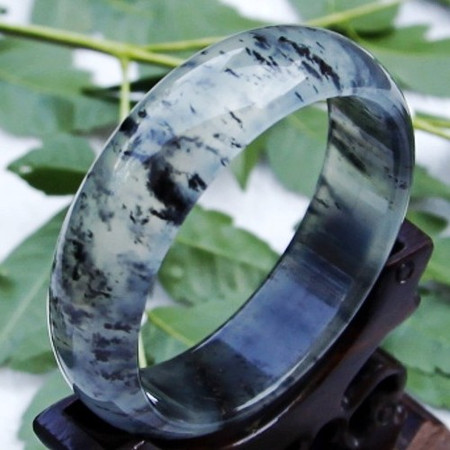对蓝田玉影响大的瑕疵 蓝田玉是什么样的玉石-玉器鉴定师培训核心内容