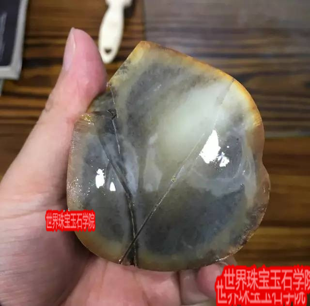 火龙果、千层裂……籽料风险指数排行榜-玉器鉴定师培训核心内容