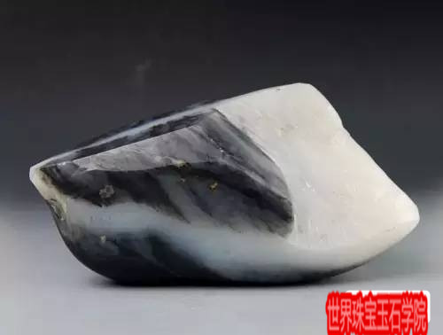 和田玉青花籽料与青花山料区别-玉器鉴定师培训核心内容