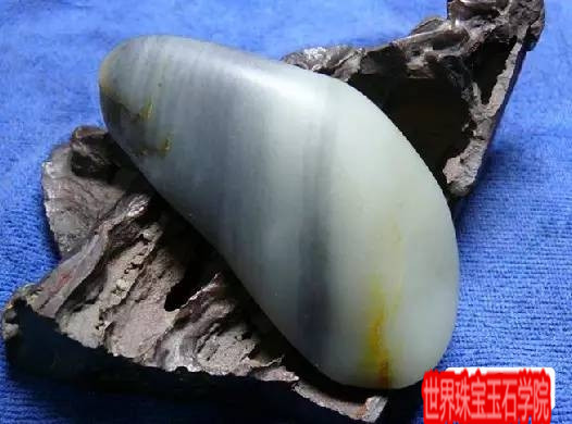 和田玉青花籽料与青花山料区别-玉器鉴定师培训核心内容