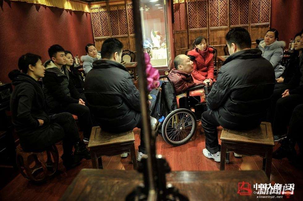 重症肌无力珠宝鉴定师 欲为妻子补办婚礼