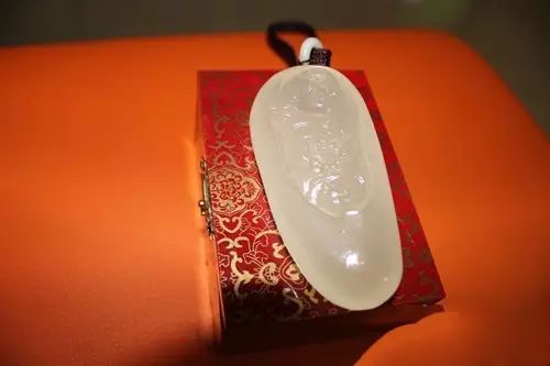 你还去这些地方买玉石？难怪被骗的总是你！