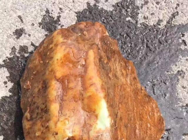 和田玉的不同产地形态