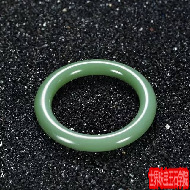 手腕是女人的第一风情线 该怎么佩戴玉石腕饰-珠宝玉石鉴定师培训核心内容