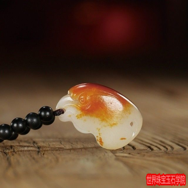 玩玉盘玉 有人盘玉喜欢蹭鼻油-玉器鉴定师培训核心内容