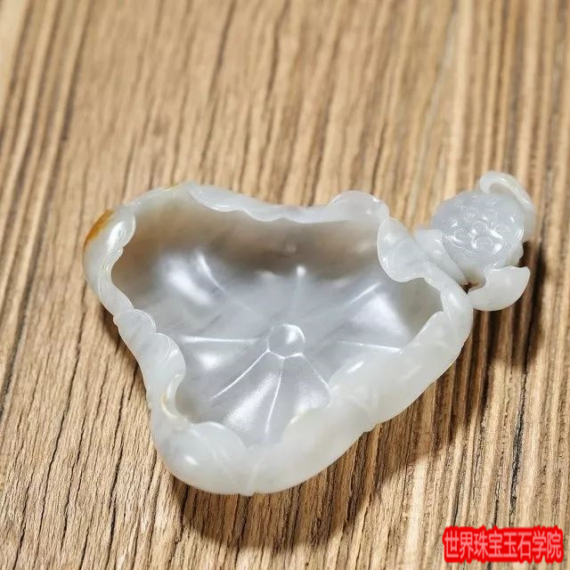玩玉盘玉 有人盘玉喜欢蹭鼻油-玉器鉴定师培训核心内容