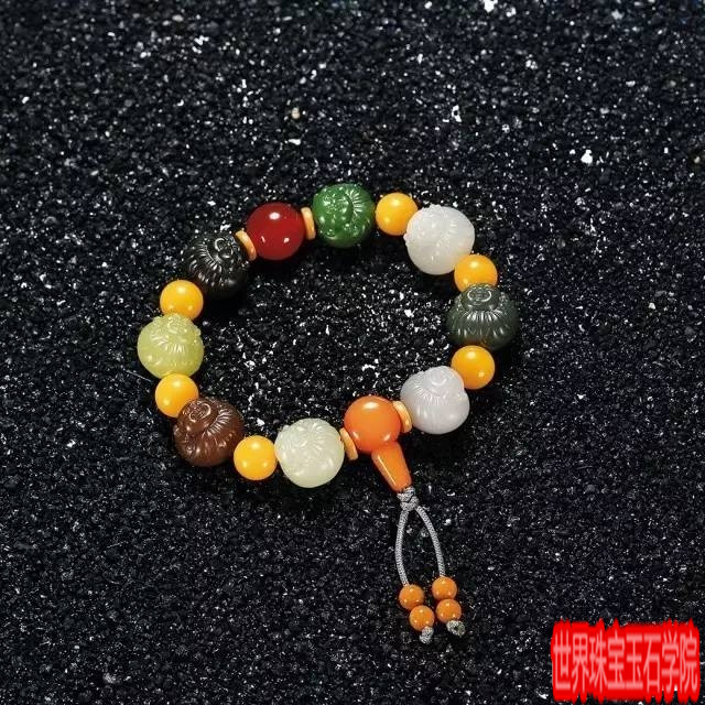 手腕是女人的第一风情线 该怎么佩戴玉石腕饰-珠宝玉石鉴定师培训核心内容