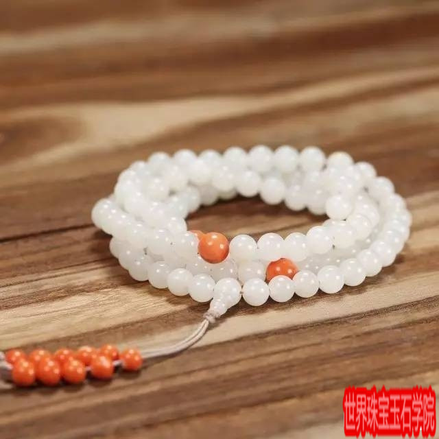 手腕是女人的第一风情线 该怎么佩戴玉石腕饰-珠宝玉石鉴定师培训核心内容