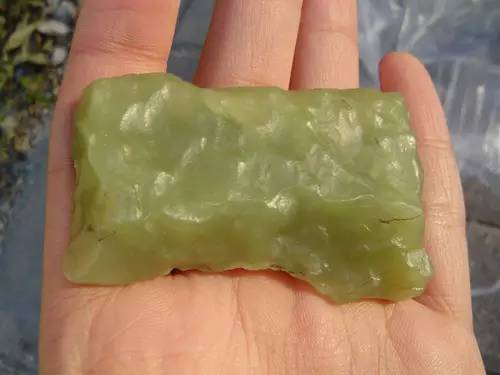神奇的和田玉，新疆玉石之谜，你知道多少？