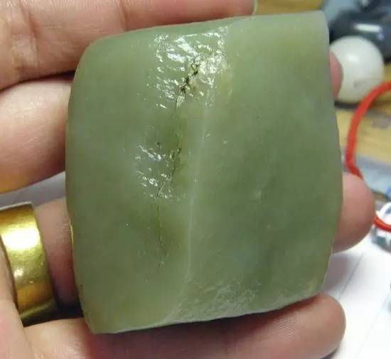 戈壁料：天生“麻脸”也丽质！！