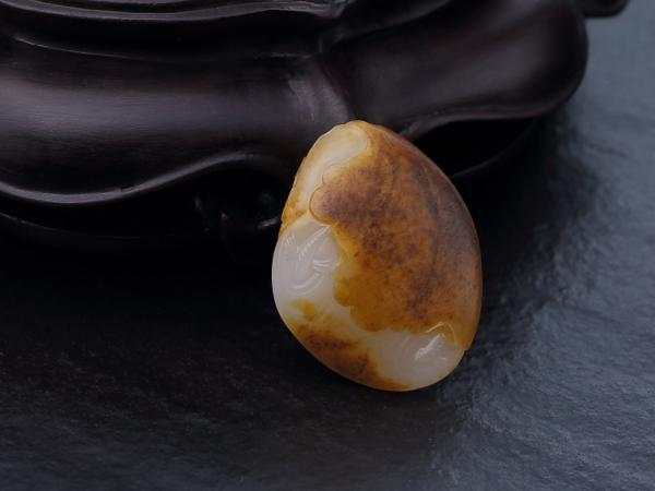 鉴别抓重点, 看完这篇你才能“吃透”和田玉的皮