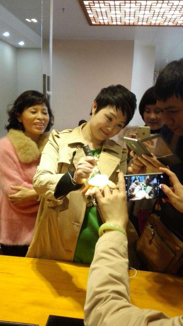 鉴别抓重点, 看完这篇你才能“吃透”和田玉的皮