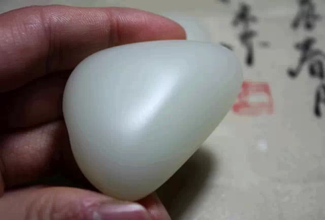 外蒙料:和田玉市场上最奇葩的料子
