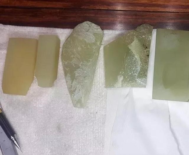再不好色|黄口料就贵了!