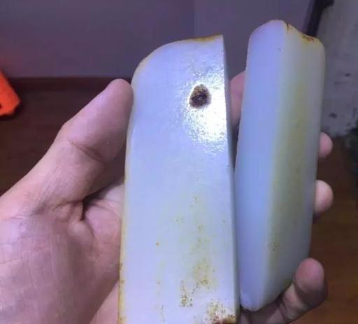 七种方法让你看清和田玉籽料真假!