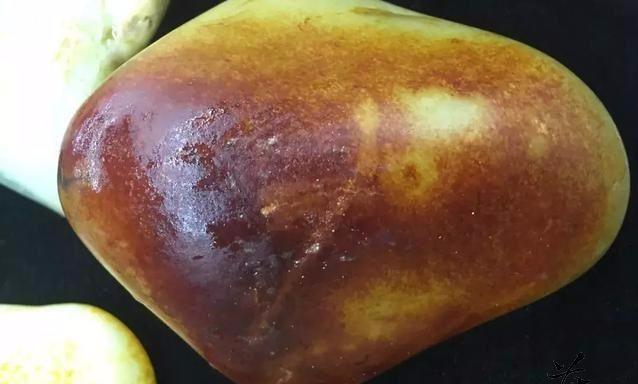 七种方法让你看清和田玉籽料真假!