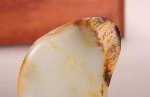 七种方法让你看清和田玉籽料真假!