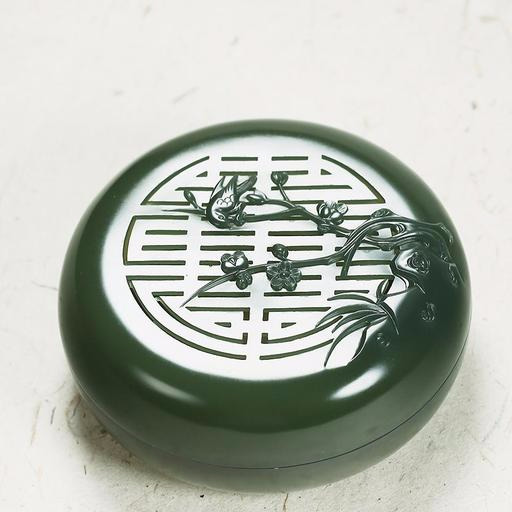 和田玉上最吉祥的汉字:双“喜”、百“福”、万“寿”