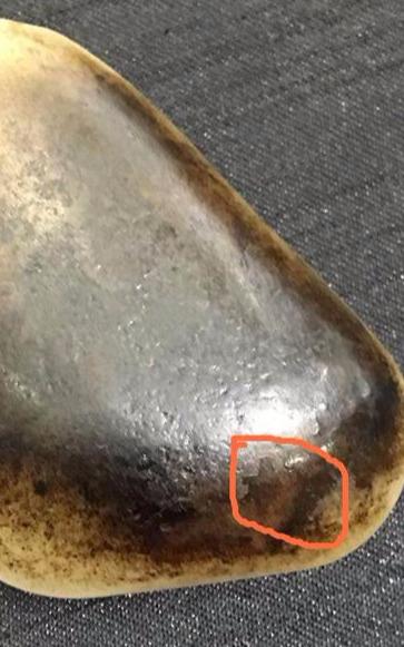 四块和田玉让你看懂那些最能唬人的籽料假皮!