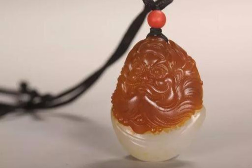 听说,聪明的人从来不炫富,他们只炫和田玉