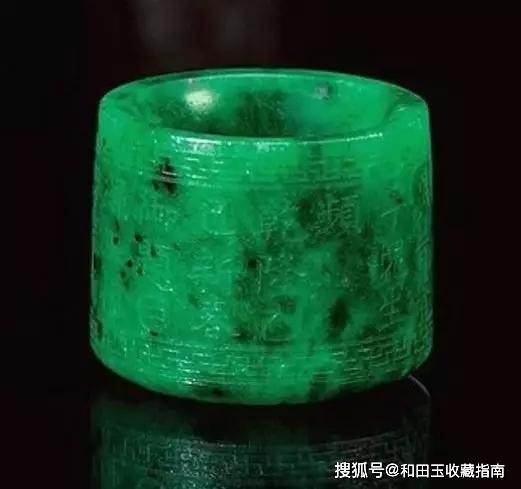 玉侠崔涛带你欣赏;扳指,乾隆爷痴迷的玩意儿