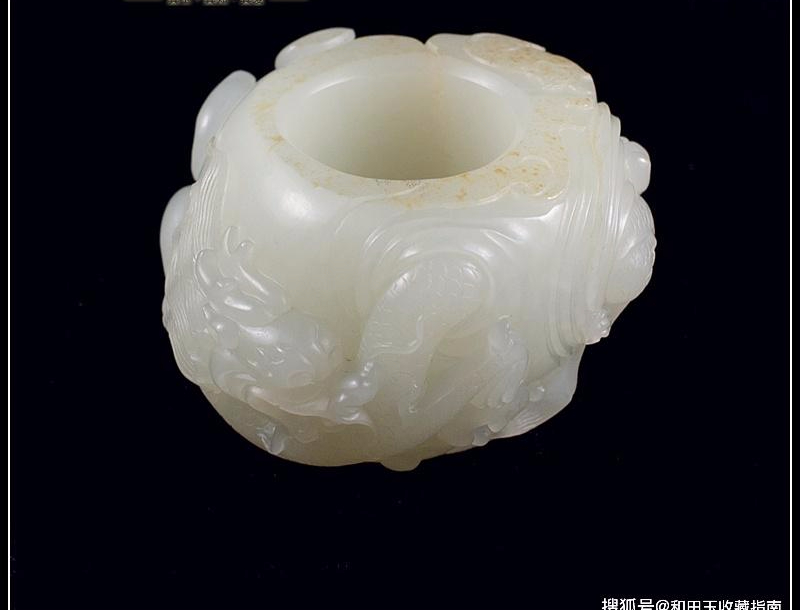 玉侠崔涛带你欣赏;扳指,乾隆爷痴迷的玩意儿