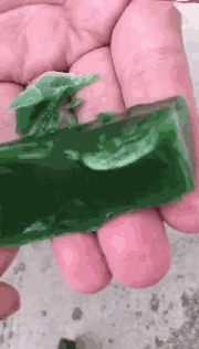 顶级碧玉之——菠菜绿的和田玉!