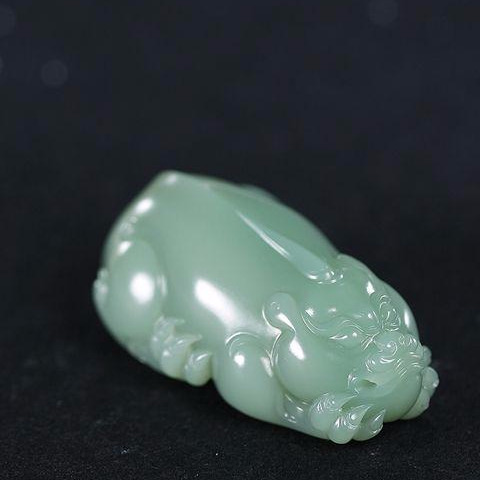 你见过和田玉批发市场里的蓝色和田玉吗?